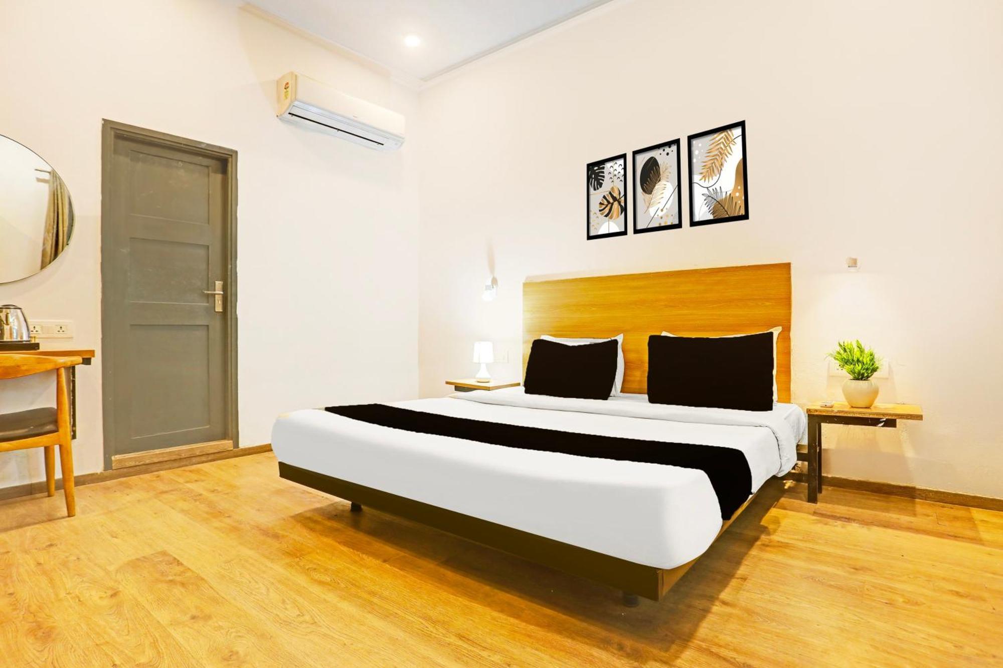Super Townhouse Vijay Khand Gomti Nagar Lucknow Exterior foto